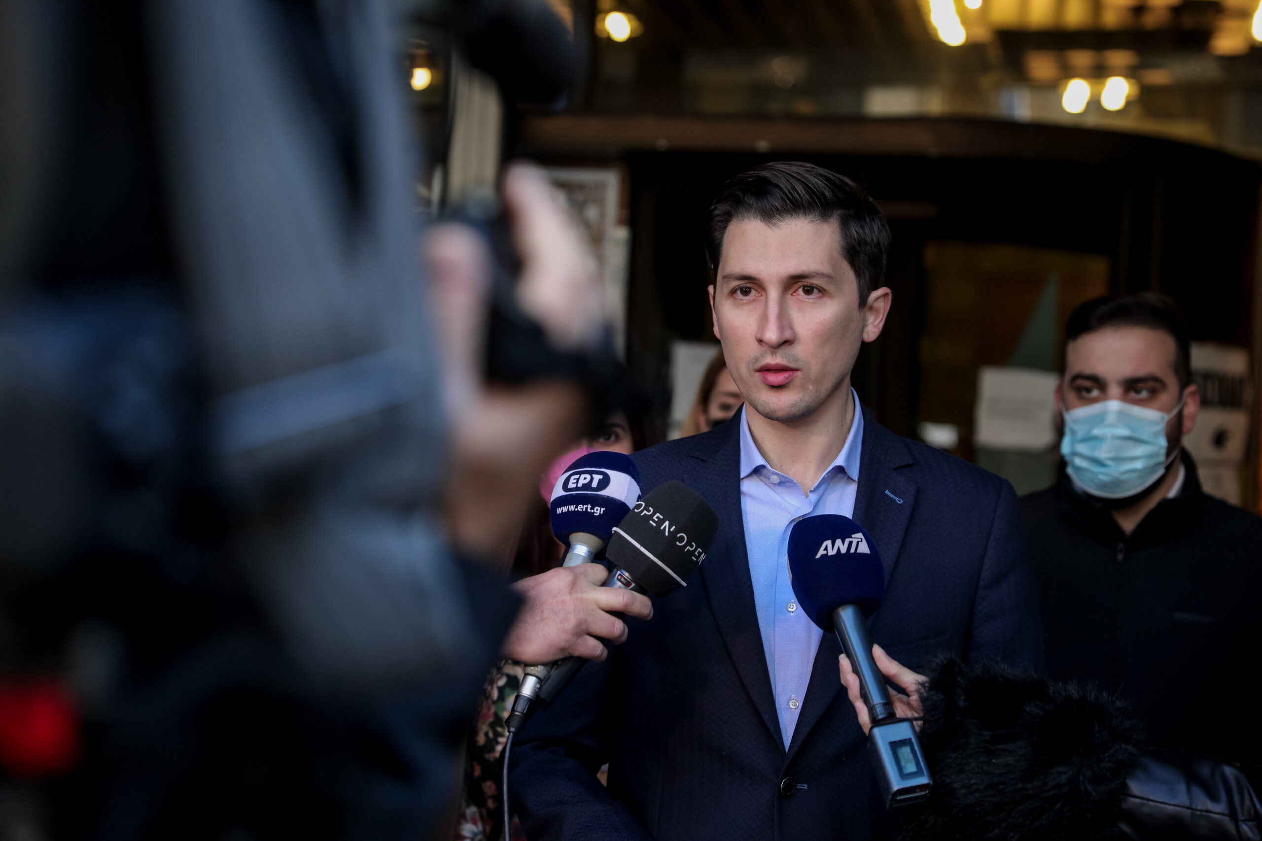 Αρχιμανδρίτης στοχοποίησε τον Π. Χρηστίδη επειδή ψήφισε το γάμο ομοφύλων – Η απάντηση του ΠΑΣΟΚ