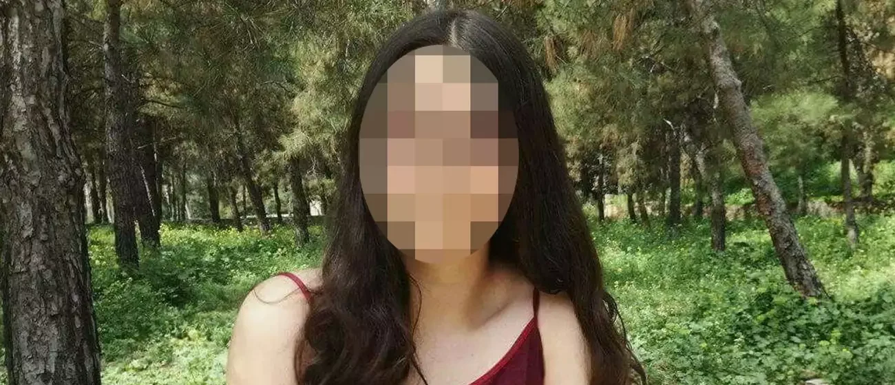 Επίθεση με μαχαίρι στην Ερμού: Στη ΜΕΘ η 21χρονη Νικολέτα μετά το χειρουργείο