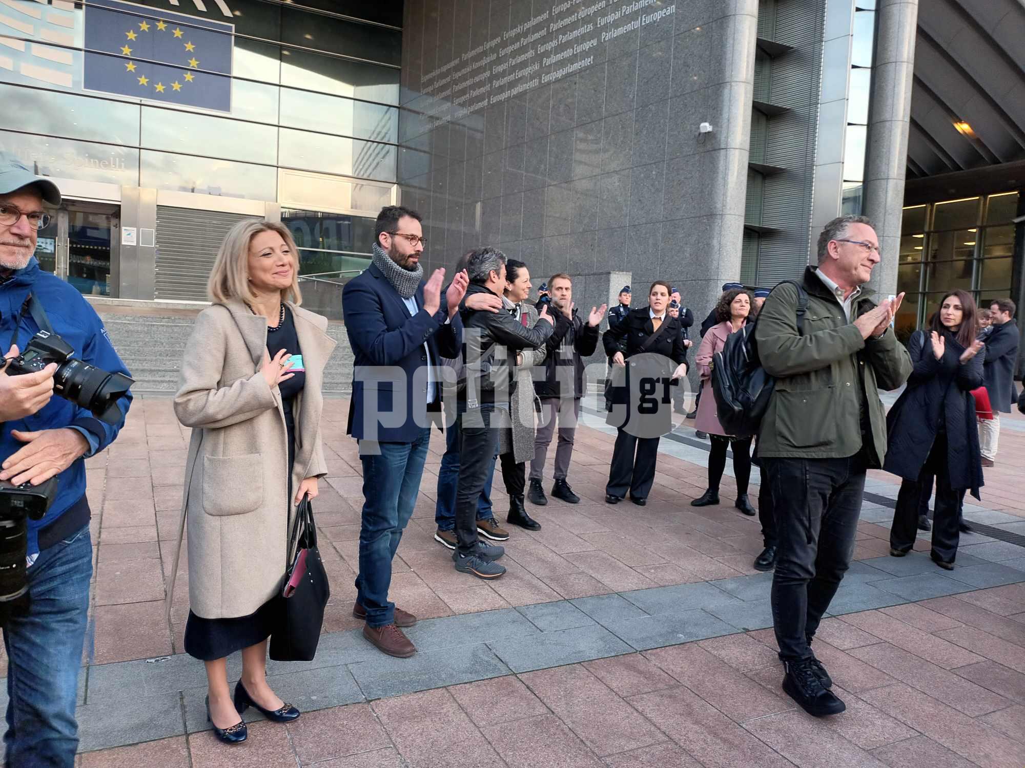 Τέμπη: Παραμένει ανοιχτή η αναφορά στο ευρωκοινοβούλιο με τις υπογραφές που παρέδωσε η Καρυστιανού