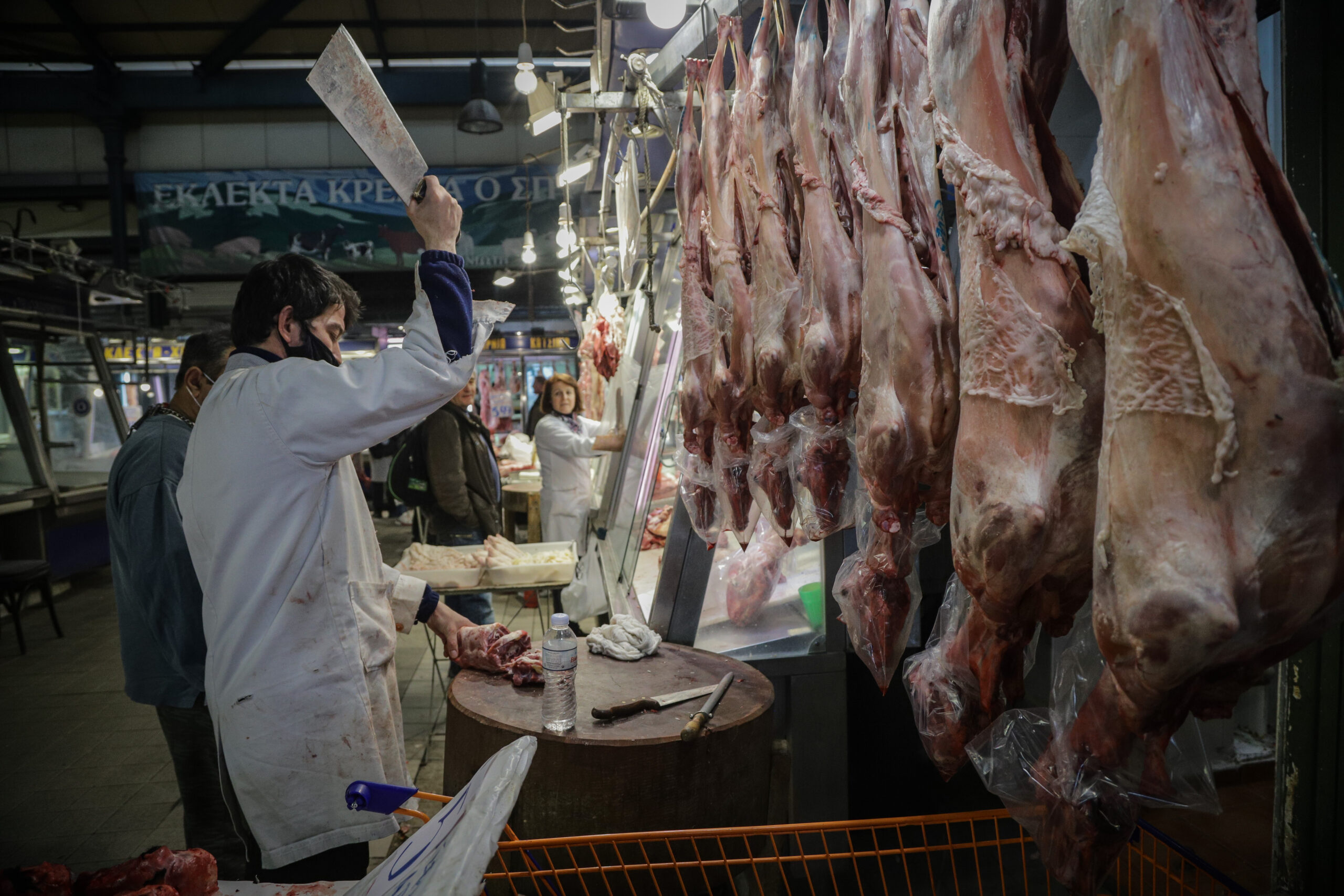 Θεσσαλονίκη: Ελλείψεις αμνοεριφίων στην ελληνική αγορά το φετινό Πάσχα – Σηματοδοτούν οι αυξημένες εξαγωγές για τον εορτασμό των Καθολικών