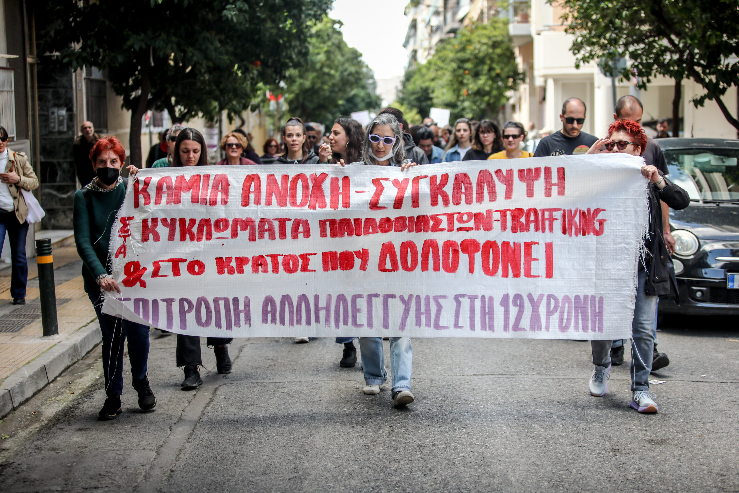 Κολωνός: Ξεσπά η δικηγόρος της 12χρονης – «Το παιδί ξαναβιάζεται» (ΒΙΝΤΕΟ)