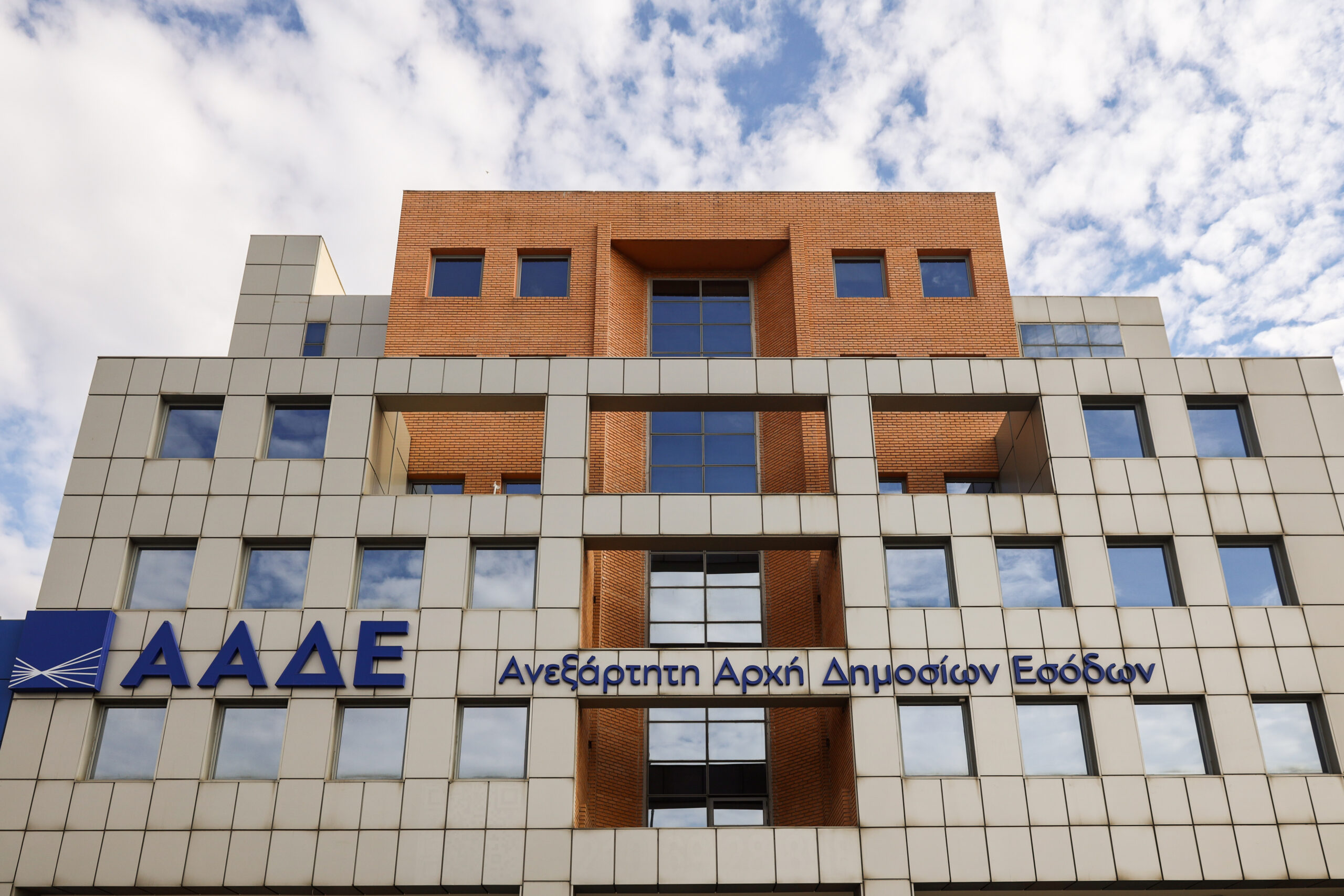 Φορολογικές δηλώσεις: Μπαίνουν στον… αυτόματο – Φέτος οι τελευταίες