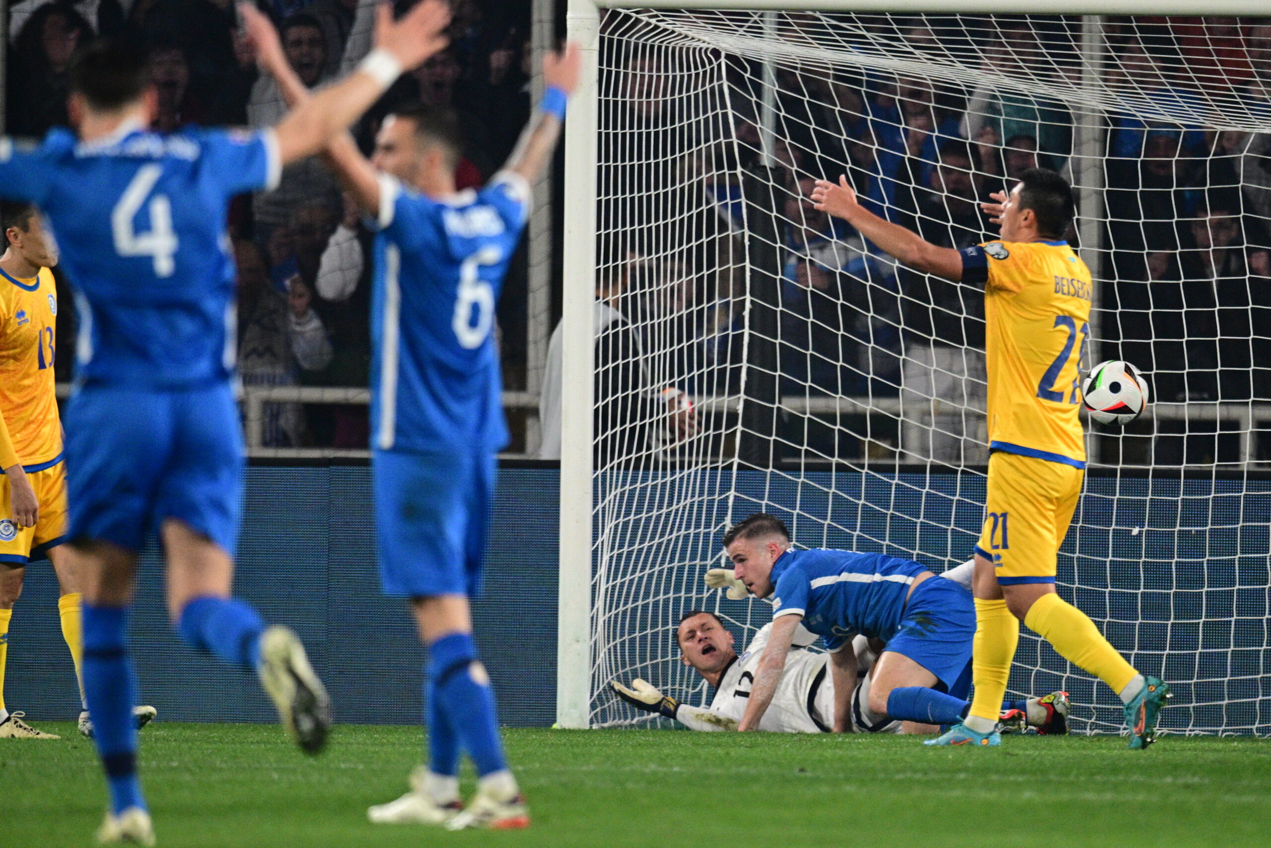 Ελλάδα – Καζακστάν: 2-0 στο 15′ ο Πέλκας