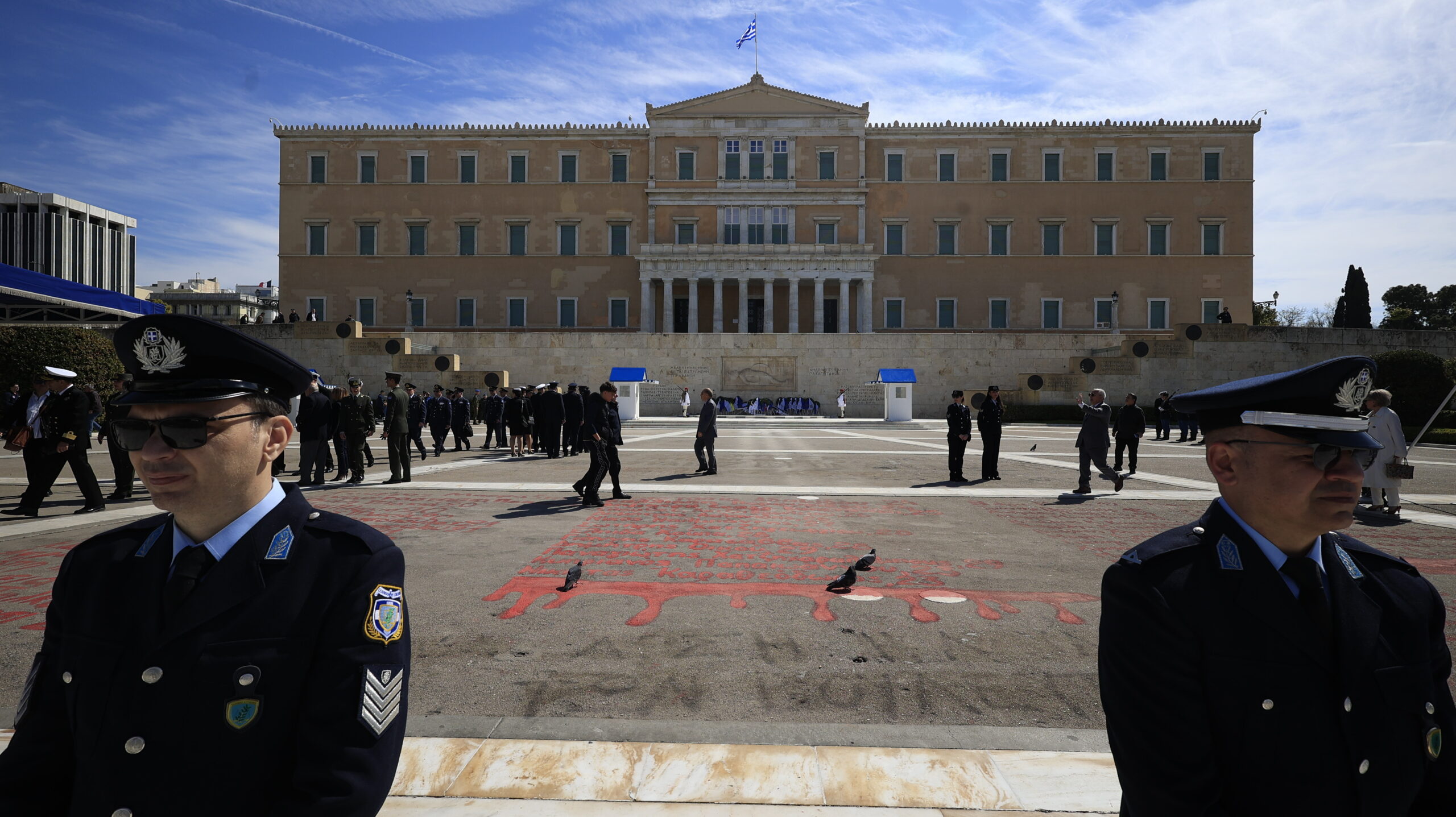 Ξεσπά η μητέρα θύματος στα Τέμπη: «Έχουμε τόσα αποδεικτικά στοιχεία, θα μείνουν άφωνοι»