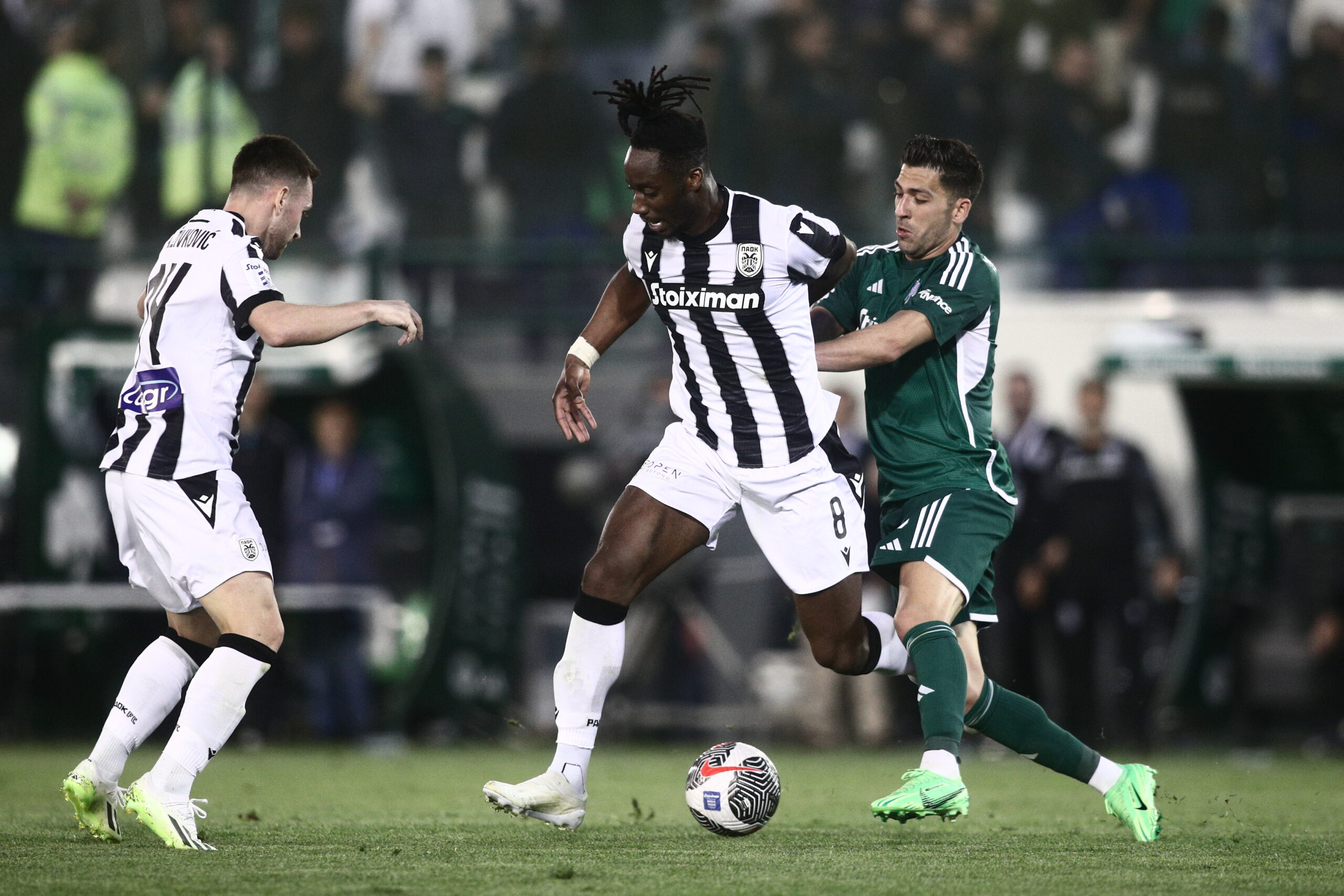 Παναθηναϊκός – ΠΑΟΚ 2-3: Φοβερό διπλό στη Λεωφόρο για τα πλέι οφ της Super League 1