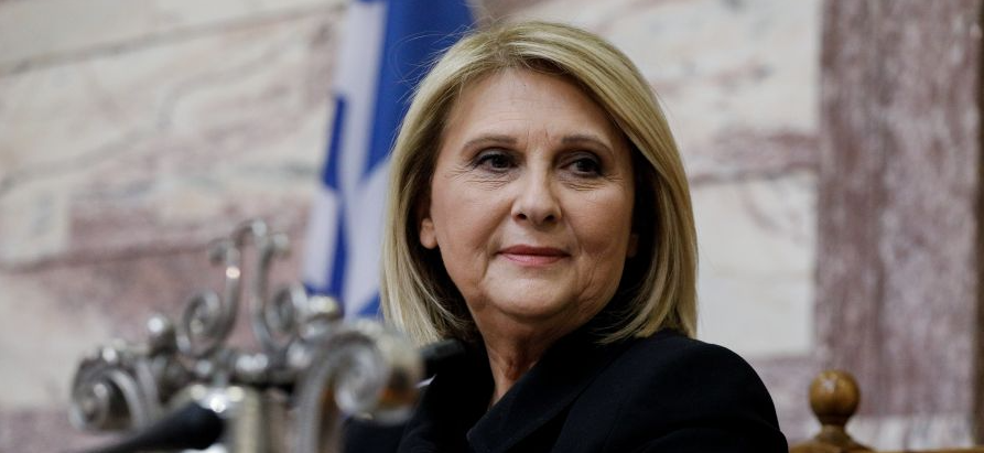 Απάντηση μητέρας στις δηλώσεις Βούλτεψη: «Δεν μπαγιάτεψε το έγκλημα των Τεμπών»