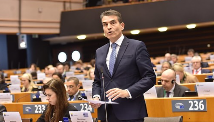 Δημήτρης Κούβελας: «Είναι απαράδεκτο πολιτικές δυνάμεις να στοχοποιούν την ελληνική δικαιοσύνη»