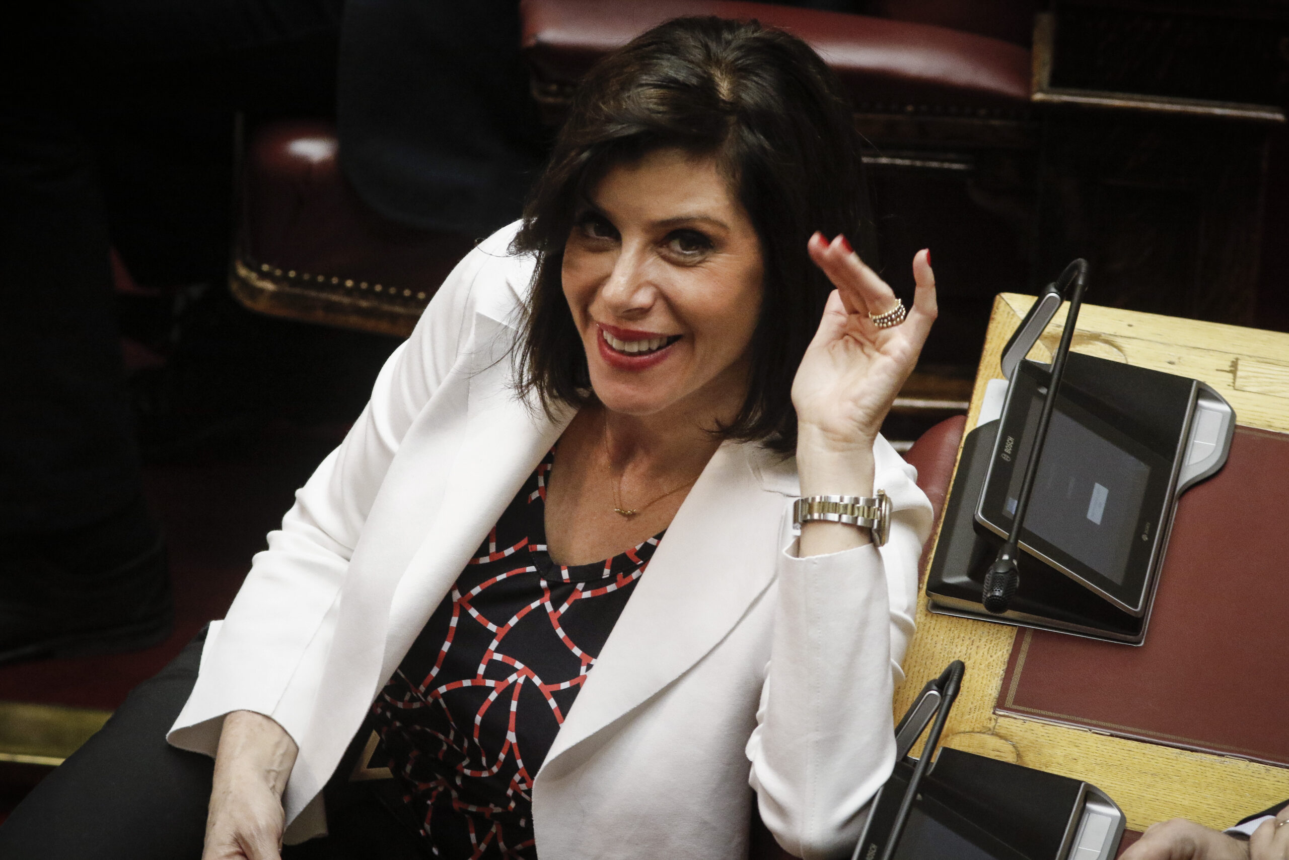 Μέγα σκάνδαλο η υπόθεση Ασημακοπούλου – Παραιτήθηκαν λόγω εμπλοκής ο ΓΓ του ΥΠΕΣ και ο Γραμματέας Αποδήμων της ΝΔ