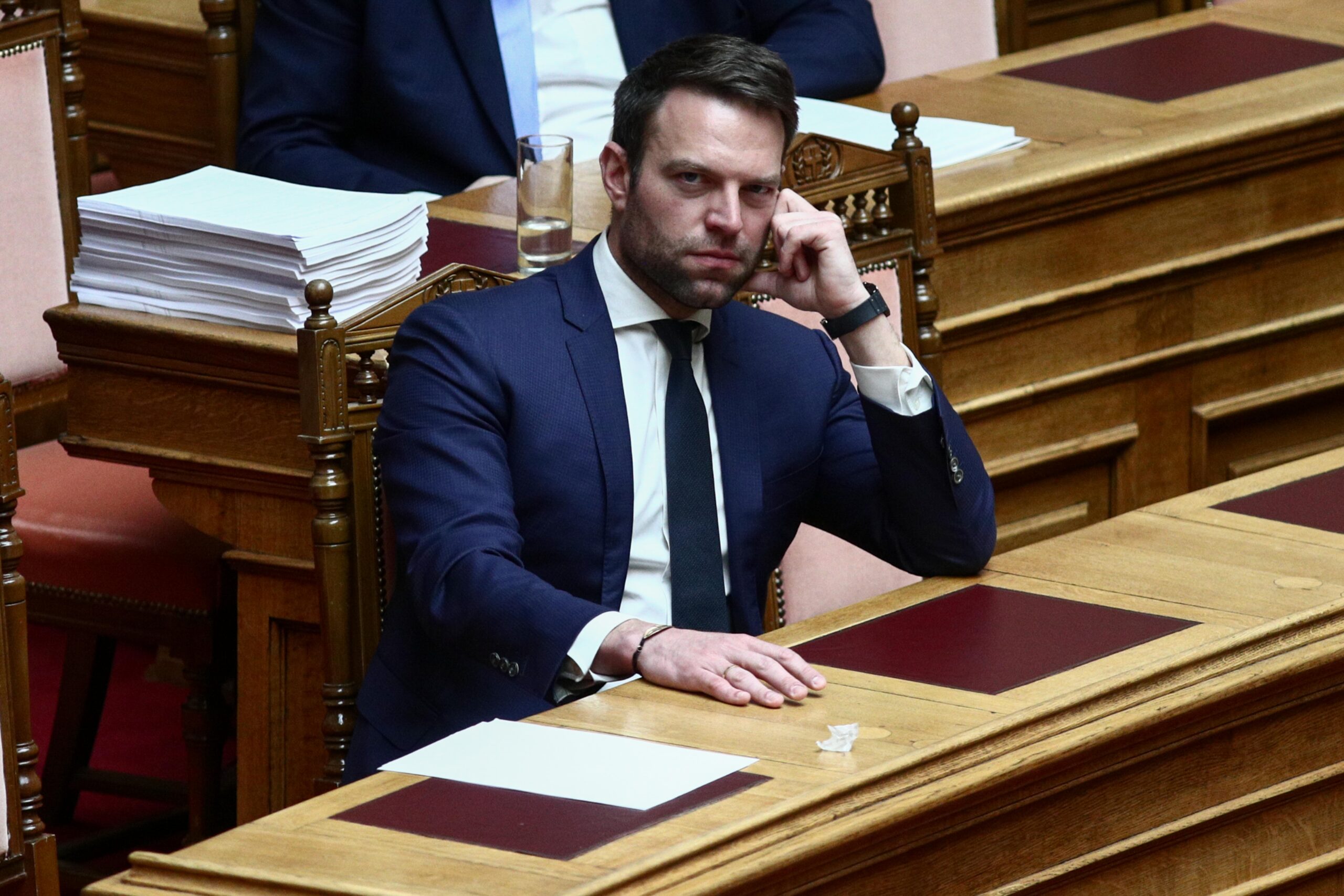 Στ. Κασσελάκης: «Το μεγαλύτερο ψέμα ότι ο Καραμανλής δεν είχε ενδείξεις για τα Τέμπη»