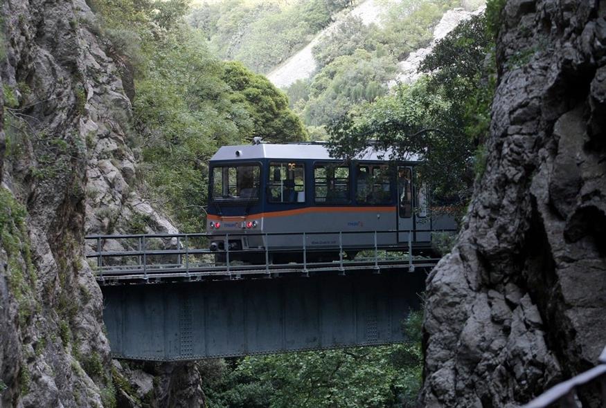 Φόβοι για νέα σιδηροδρομική τραγωδία στον Οδοντωτό – Η αυτοψία της Πυροσβεστικής