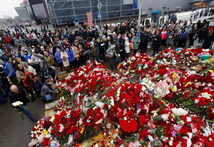 Μαζεύει τα κομμάτια της η Ρωσία – Εθνικό πένθος στη χώρα