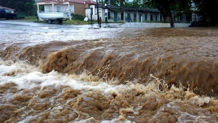 Τέσσερις νεκροί από τις πλημμύρες στη Γαλλία – Τρεις αγνοούμενοι στην Ισπανία