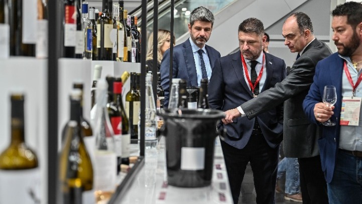 Ν. Χαρδαλιάς: «Η Περιφέρεια Αττικής σταθερός αρωγός στην εξωστρέφεια του οινοτουρισμού»