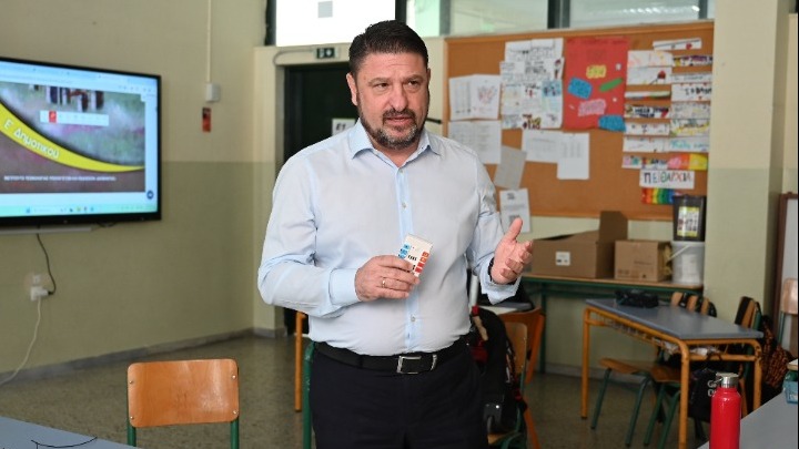 Πιλοτικό πρόγραμμα ρομποτικής σε 100 δημοτικά σχολεία της Αθήνας από την Περιφέρεια