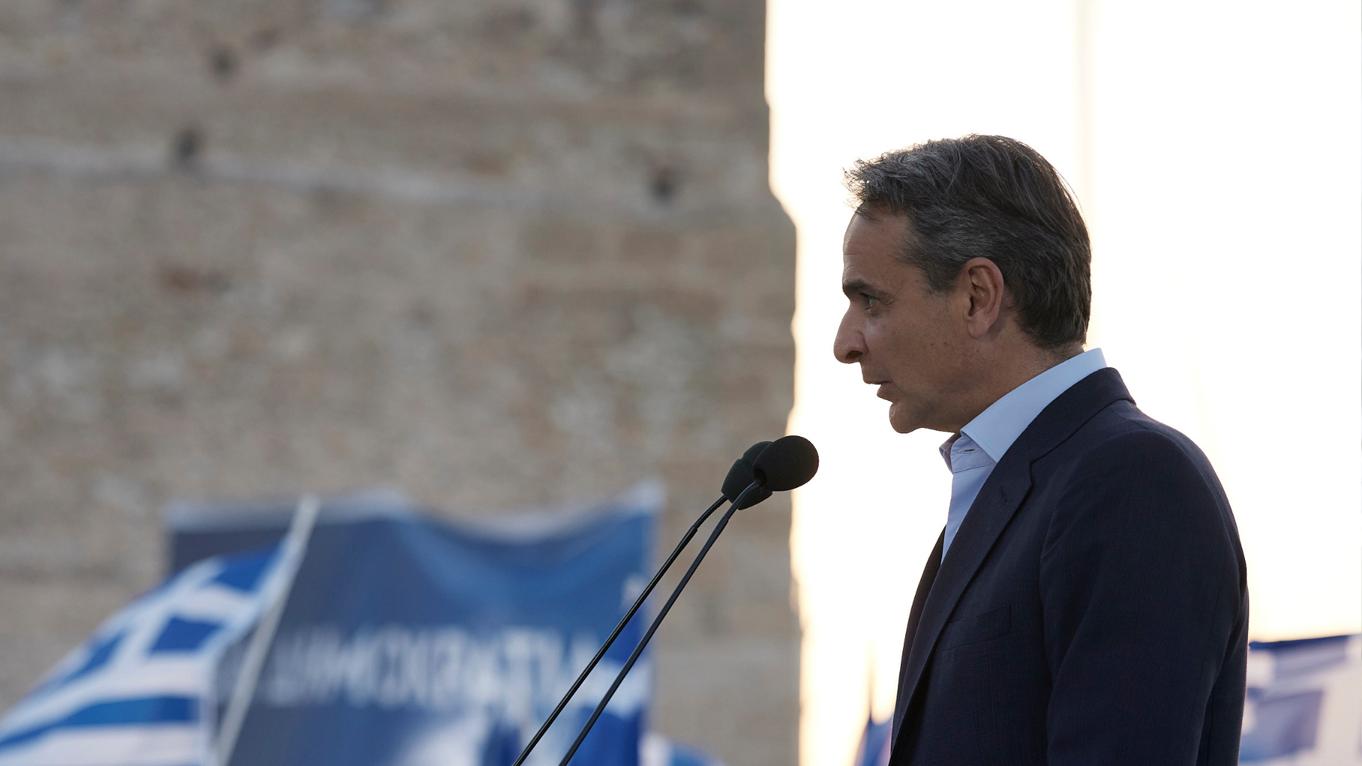 Στη ΝΔ ψάχνουν “δεξιά αναχώματα” για να κόψουν Βελόπουλο και Νατσιό