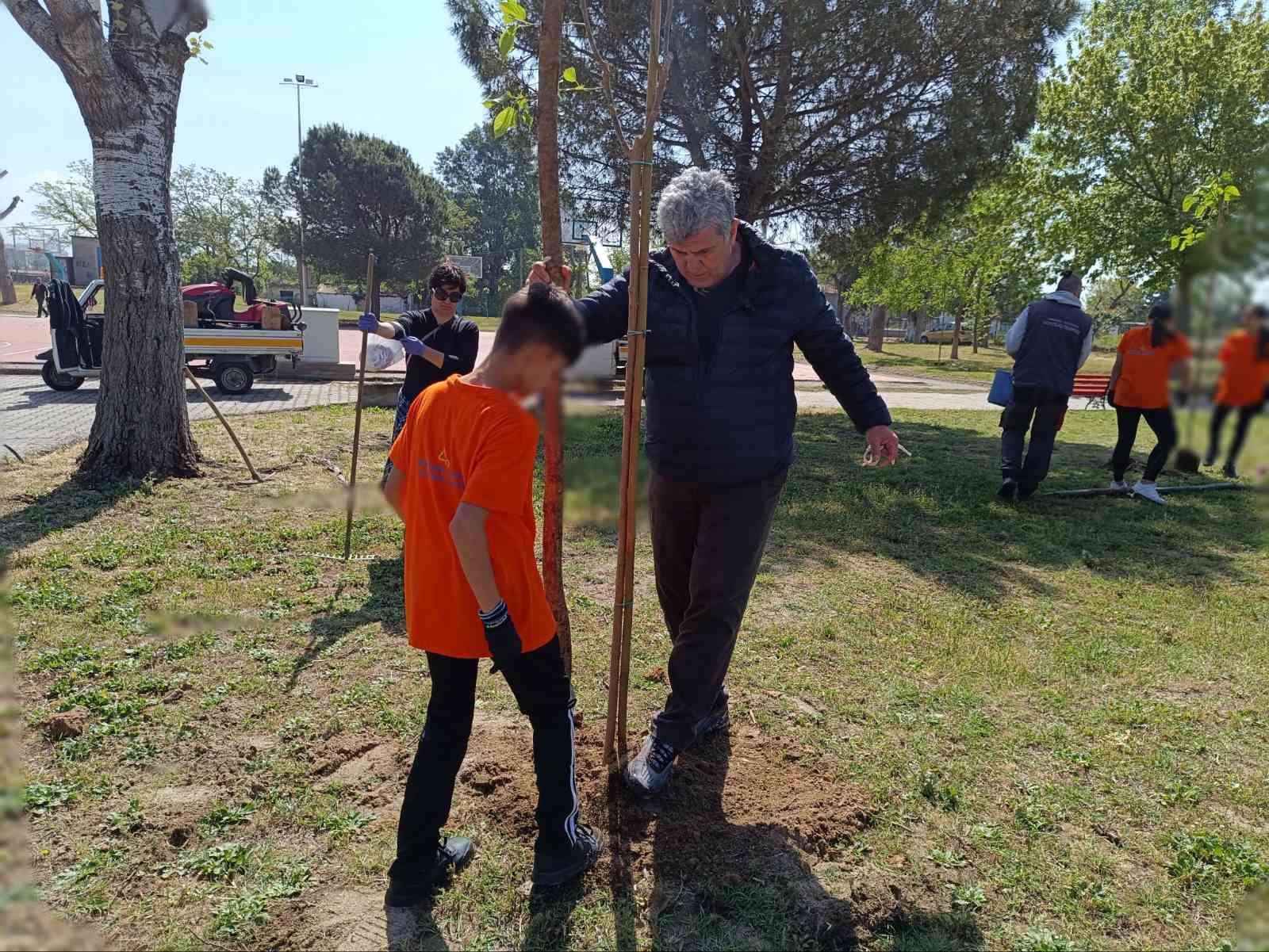 Δήμος Κορδελιού – Ευόσμου: 57+1 δέντρα στη μνήμη των θυμάτων των Τεμπών
