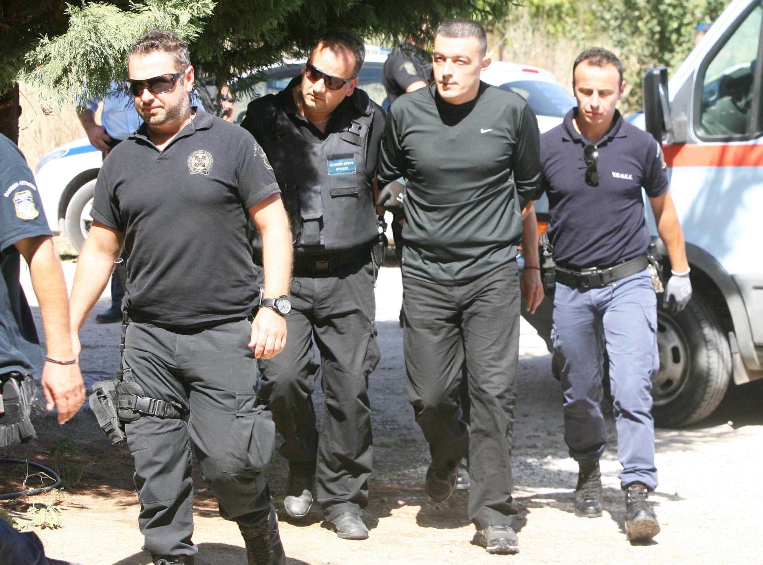 Ο Αλκέτ Ριζάι αθωώθηκε για τα κινητά και τα σουβλιά που είχαν βρεθεί στο κελί του