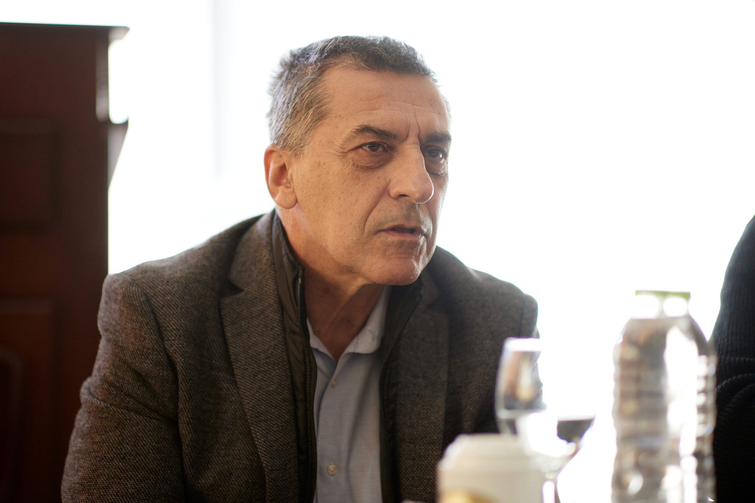 Ο περιφερειάρχης Θεσσαλίας τραγούδησε Μητροπάνο στα Τρίκαλα