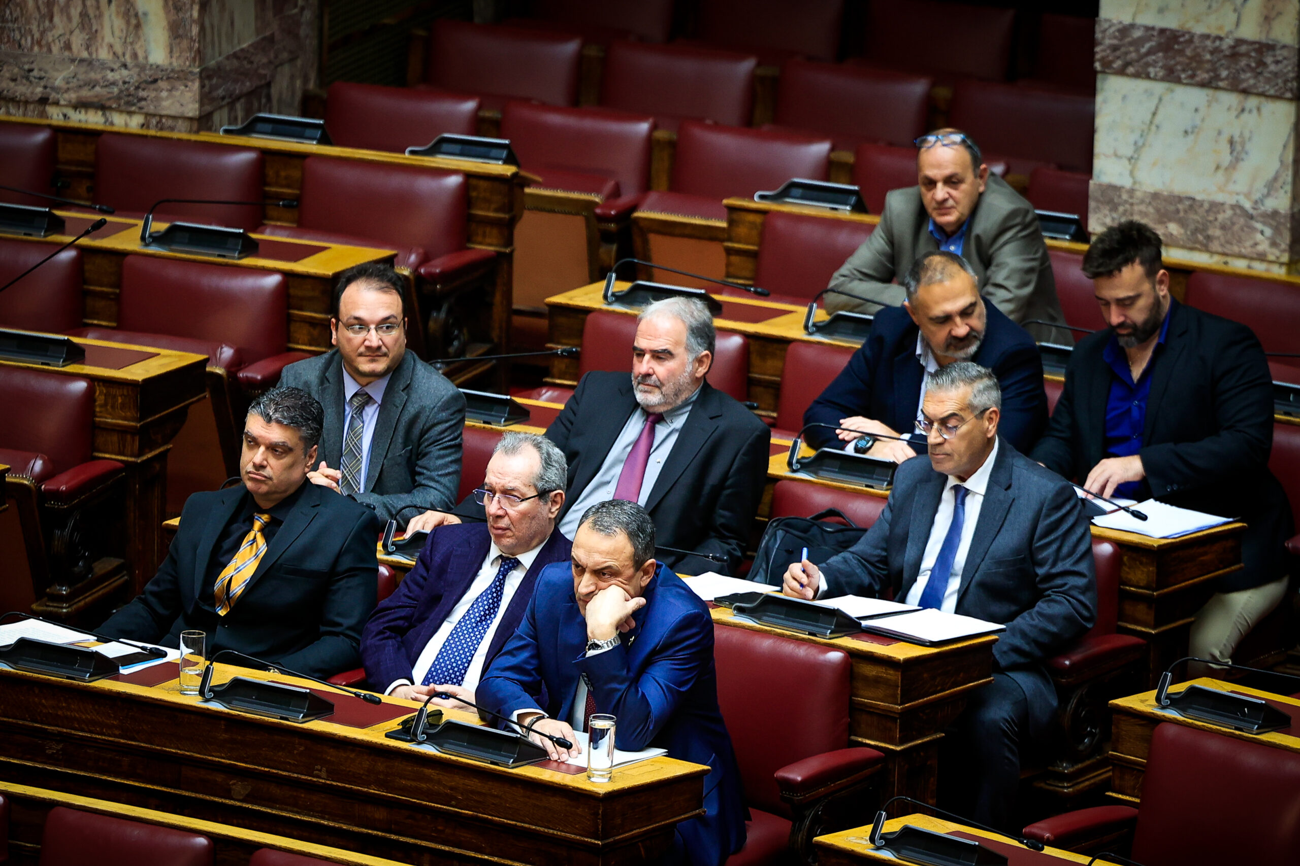 Ανατροπές στη Βουλή: Ποια η ανακατανομή των εδρών αν πέσουν οι 11 Σπαρτιάτες;