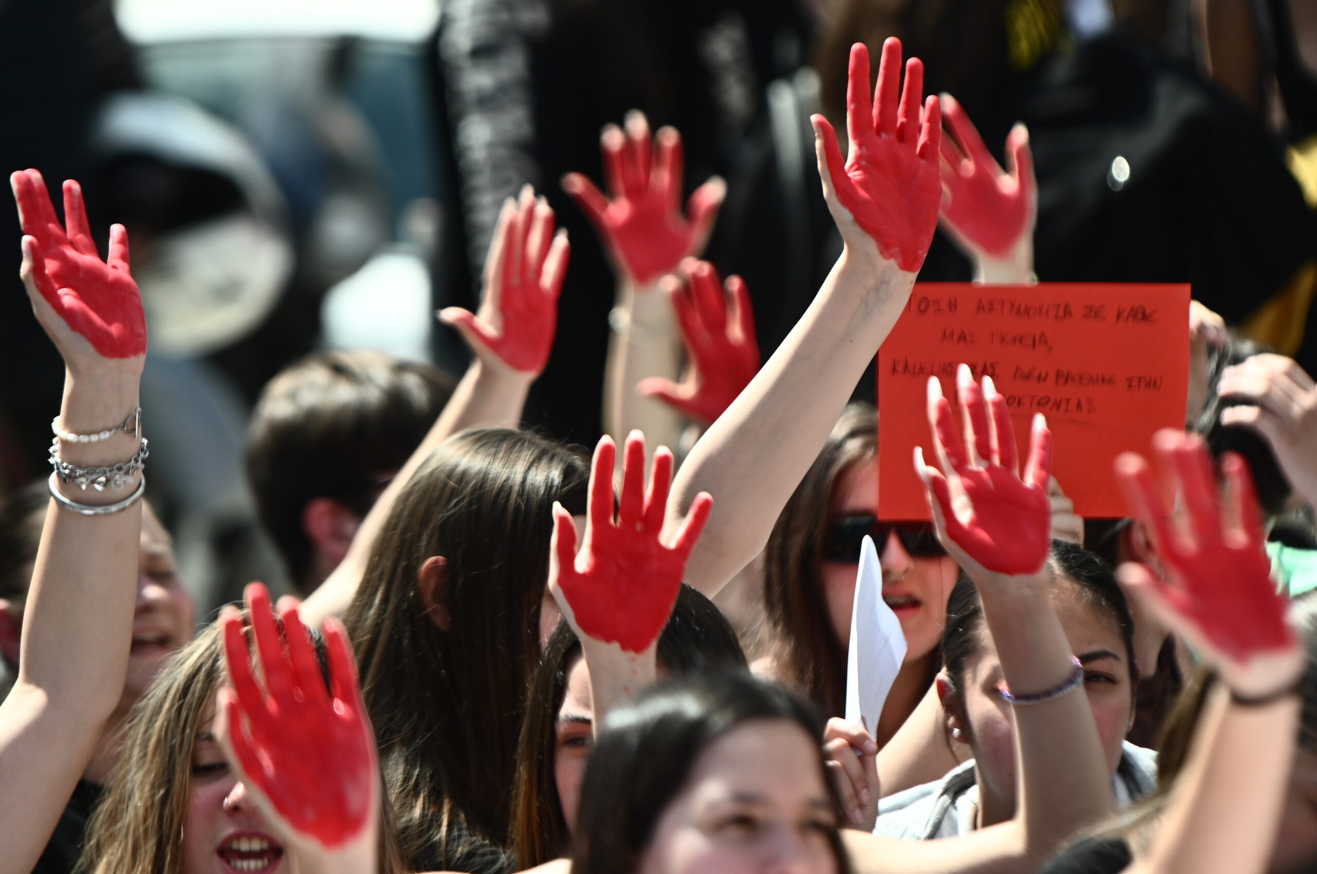 Άγιοι Ανάργυροι – Πατέρας Κυριακής: «Ζω τον χειρότερο εφιάλτη και δεν μπορώ να ξυπνήσω»