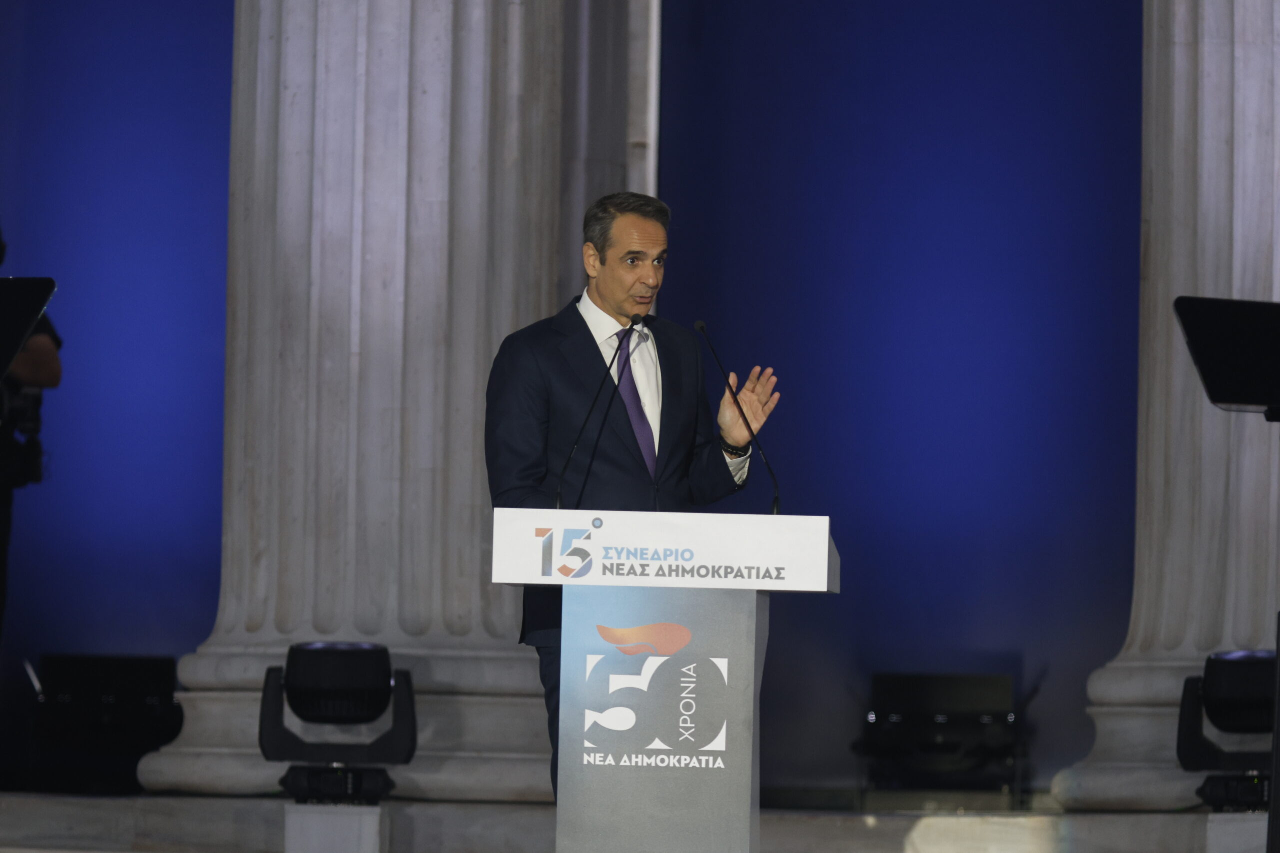 Κ. Μητσοτάκης: «Ναι, τα περιπολικά πρέπει να γίνουν και ταξί – Σκύβουμε το κεφάλι όταν μια κοπέλα δολοφονείται έξω απο ΑΤ»