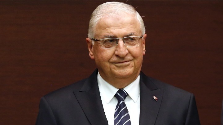 Ειρωνικό σχόλιο του Τούρκου υπουργού Άμυνας για τον Γερμανό πρόεδρο