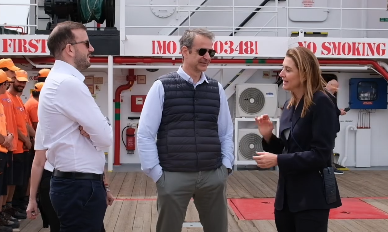 Κυριάκος Mητσοτάκης: Επίσκεψη στο πλοίο του περιβαλλοντικού προγράμματος «Typhoon Project»