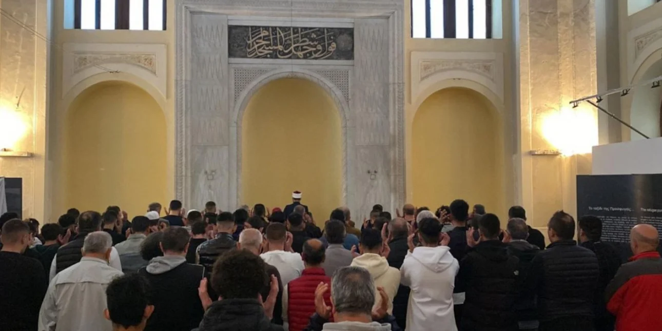 Θεσσαλονίκη: Άνοιξε σήμερα το Γενί Τζαμί – Ισχυρή αστυνομική παρουσία (ΦΩΤΟ)