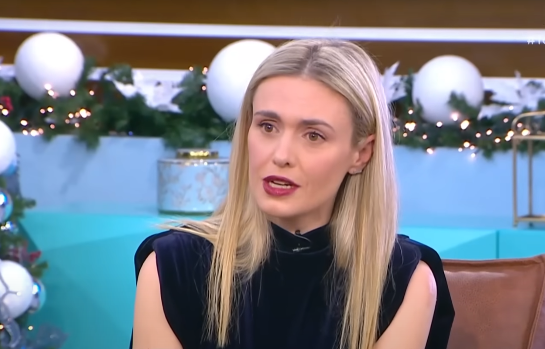 Δίκη του γνωστού σκηνοθέτη | «Μου έπιασε τα οπίσθια», είπε στην κατάθεσή της η Μαρκέλλα Γιαννάτου