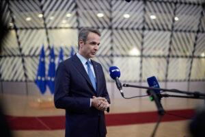 Μητσοτάκης από Βρυξέλλες: «Στις 13 Μαΐου θα μεταβώ στην Άγκυρα»