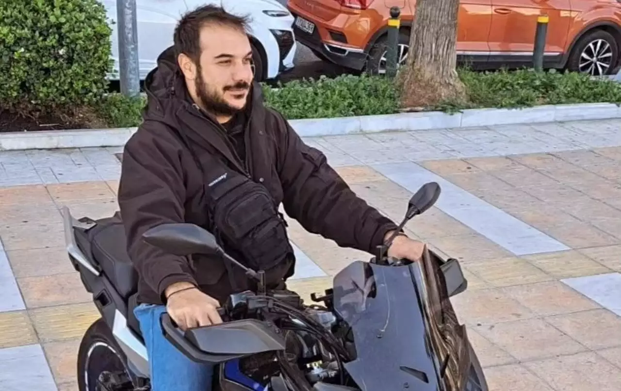 Το Σάββατο η κηδεία του αστυνομικού που σκοτώθηκε μετά από κατάρρευση κτιρίου στον Πειραιά