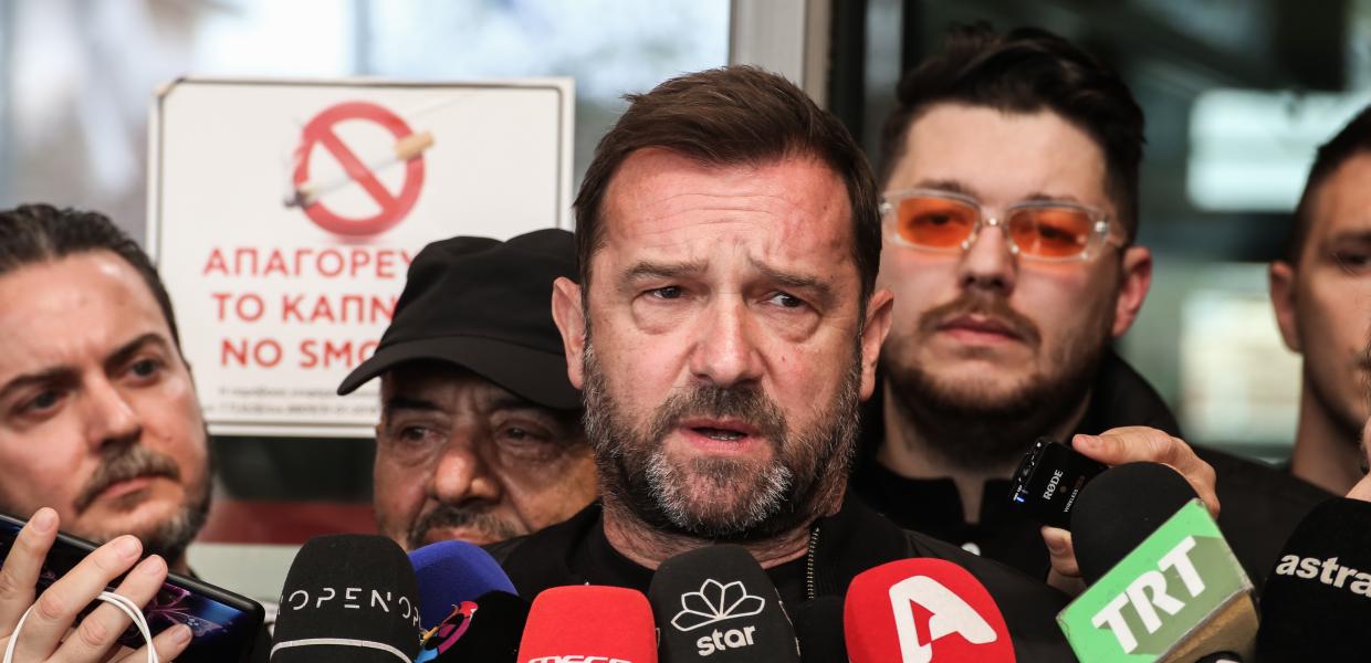 Πλακιάς: Η συγκίνηση των παιδιών που παρακολουθούν από ψηλά την πορεία του κόσμου – Υπάρχουν σοβαρότερα ηχητικά ντοκουμέντα για τα Τέμπη