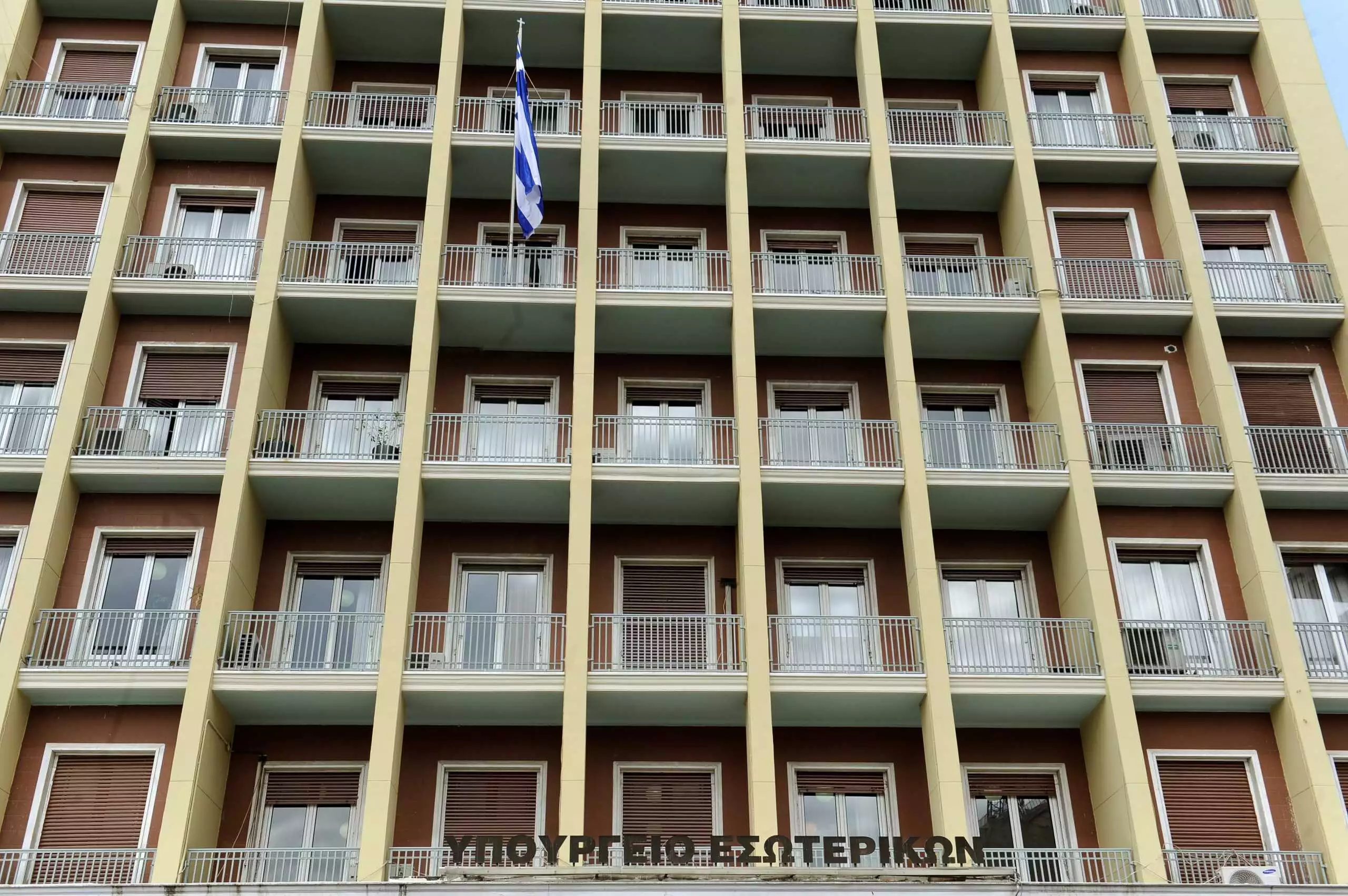 Διάρρηξη στο υπουργείο Εσωτερικών: «Πόλεμος» μεταξύ κυβέρνησης και αντιπολίτευσης – «Η κυβέρνηση δεν έκανε γνωστά τα αυτονόητα»