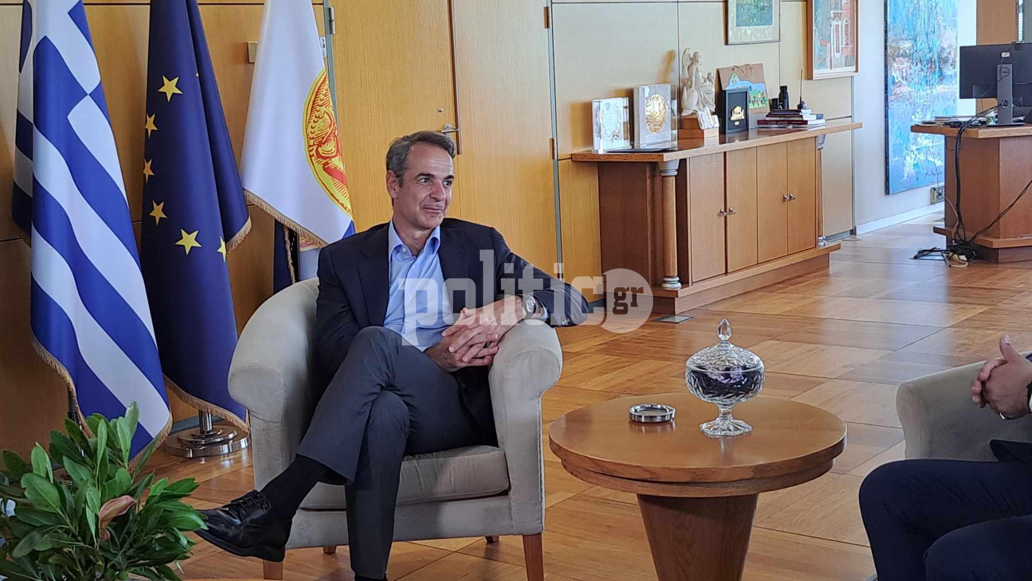 Συνάντηση Μητσοτάκη – Αγγελούδη στο δημαρχείο Θεσσαλονίκης: «Η πόλη αλλάζει προς το καλύτερο» (BINTEO)