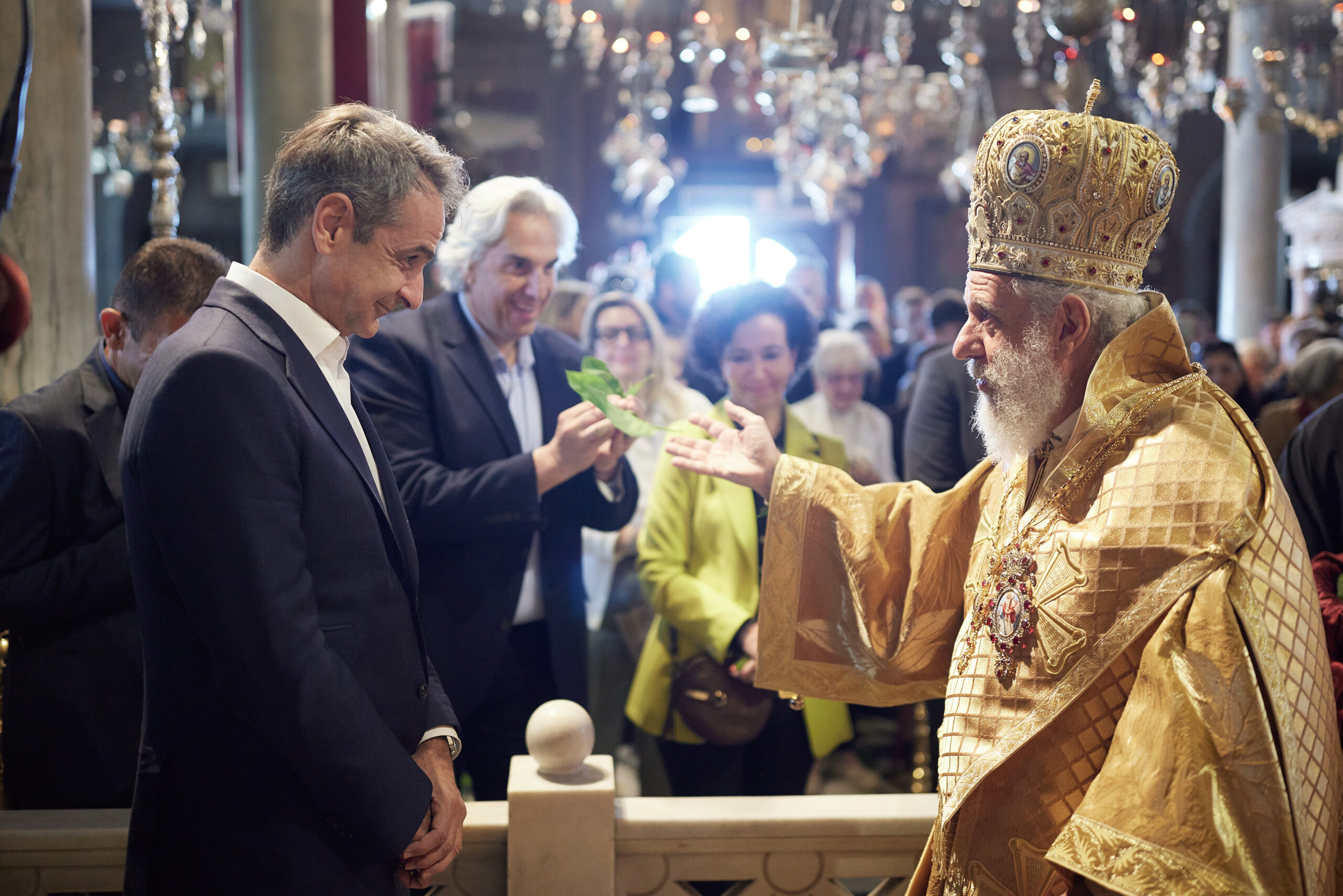 Ο Κυρ. Μητσοτάκης παρακολούθησε την πρώτη Ανάσταση στην Ευαγγελίστρια Τήνου
