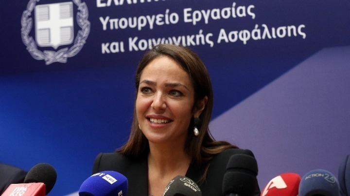 Δόμνα Μιχαηλίδου: Σε όλη την Ελλάδα για την επίσπευση των συντάξεων και την επαφή με τους πολίτες