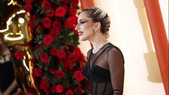 Η εμφάνιση της Lady Gaga στην πρεμιέρα της ταινίας της στο Λος Άντζελες
