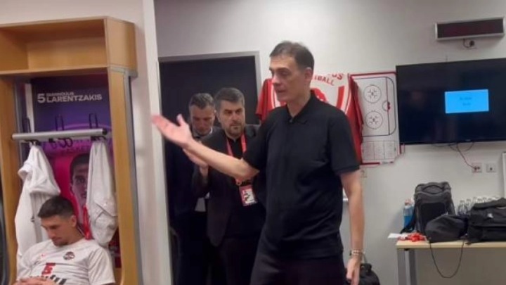 Μπαρτζώκας: «Έχουμε ακόμη έναν τίτλο… σηκωθείτε όρθιοι παρακαλώ» (vid)
