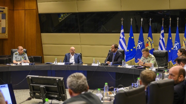 Σύσκεψη Γιάννη Κεφαλογιάννη με εκπροσώπους των Περιφερειών για τη συνδρομή των Ενόπλων Δυνάμεων σε ζητήματα πολιτικής προστασίας-Στο επίκεντρο της ενημέρωσης η νεοσύστατη ΔΙΦΚΑ.