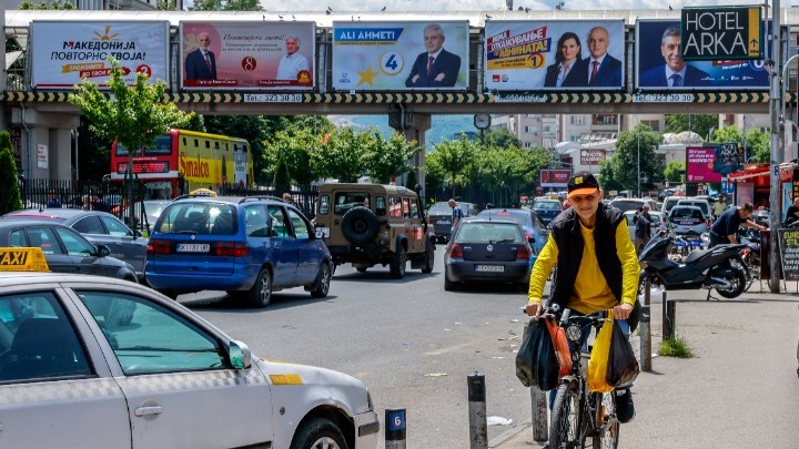 Το μεγαλύτερο αλβανικό κόμμα στη Β. Μακεδονία, χάνει μία έδρα
