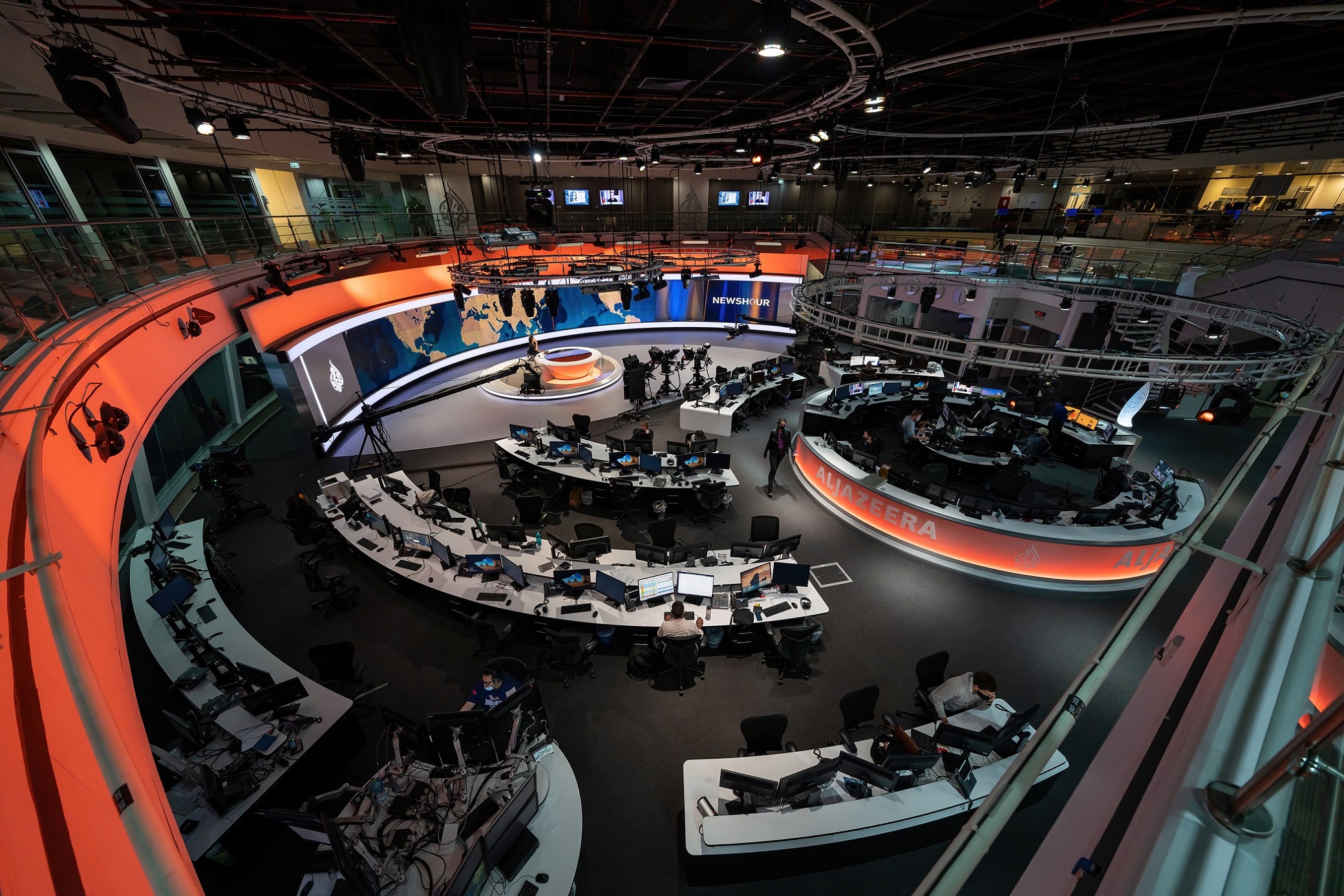 Ισραήλ: Αστυνομική έφοδος στα γραφεία του Al Jazeera (BINTEO)