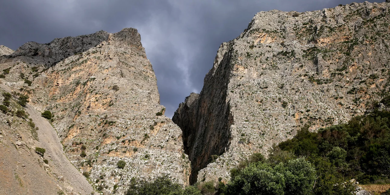 Κρήτη: Διάσωση τουρίστριας που τραυματίστηκε σε φαράγγι στα Χανιά