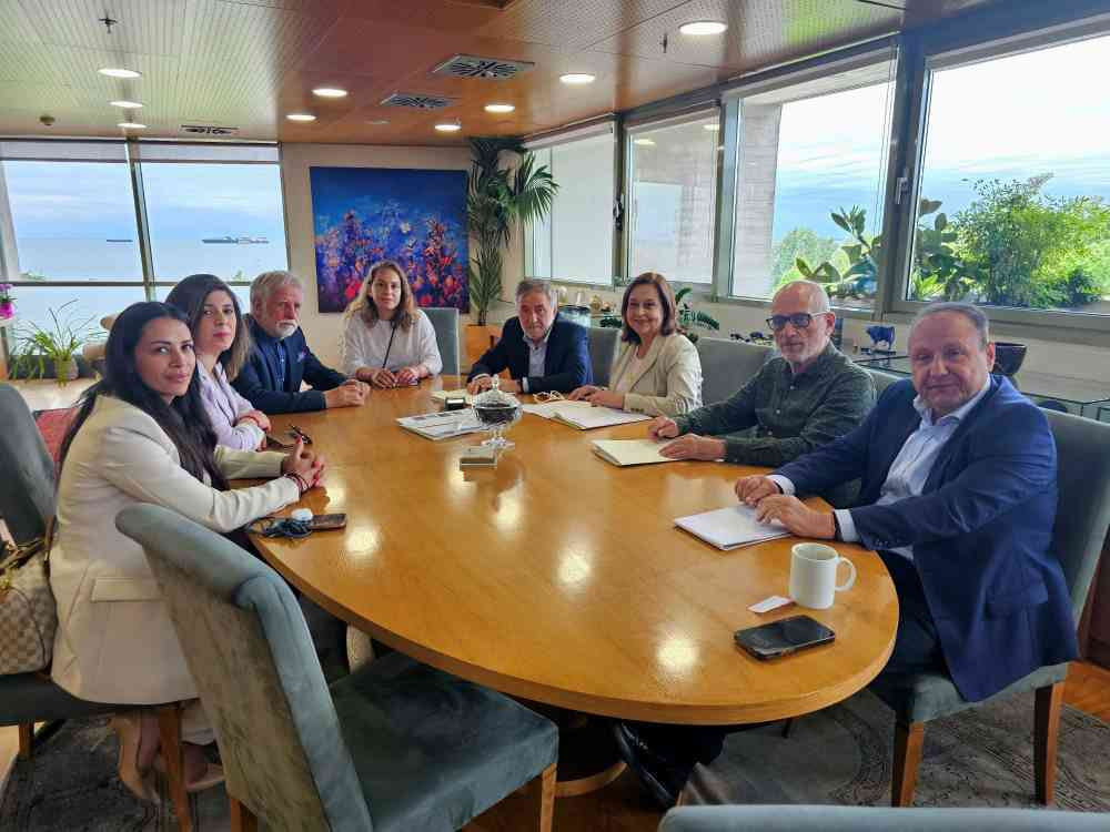 Δήμος Καλαμαριάς – Δήμος Θεσσαλονίκης: Υπεγράφη η σύμβαση για τη δημιουργία ποδηλατοδρόμου στο παραλιακό μέτωπο