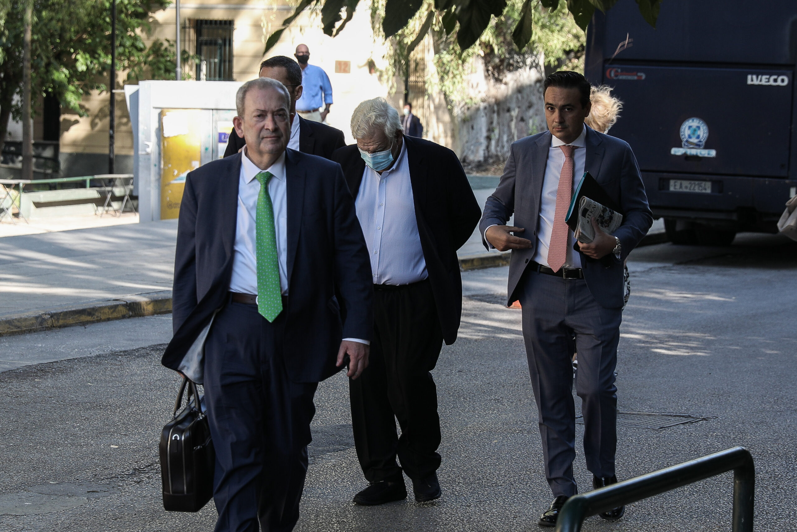 Folli Follie: Στη φυλακή ο Τζώρτζης Κουτσολιούτσος – Σε κατ’ οίκον περιορισμό ο Δημήτρης Κουτσολιούτσος και η σύζυγός του
