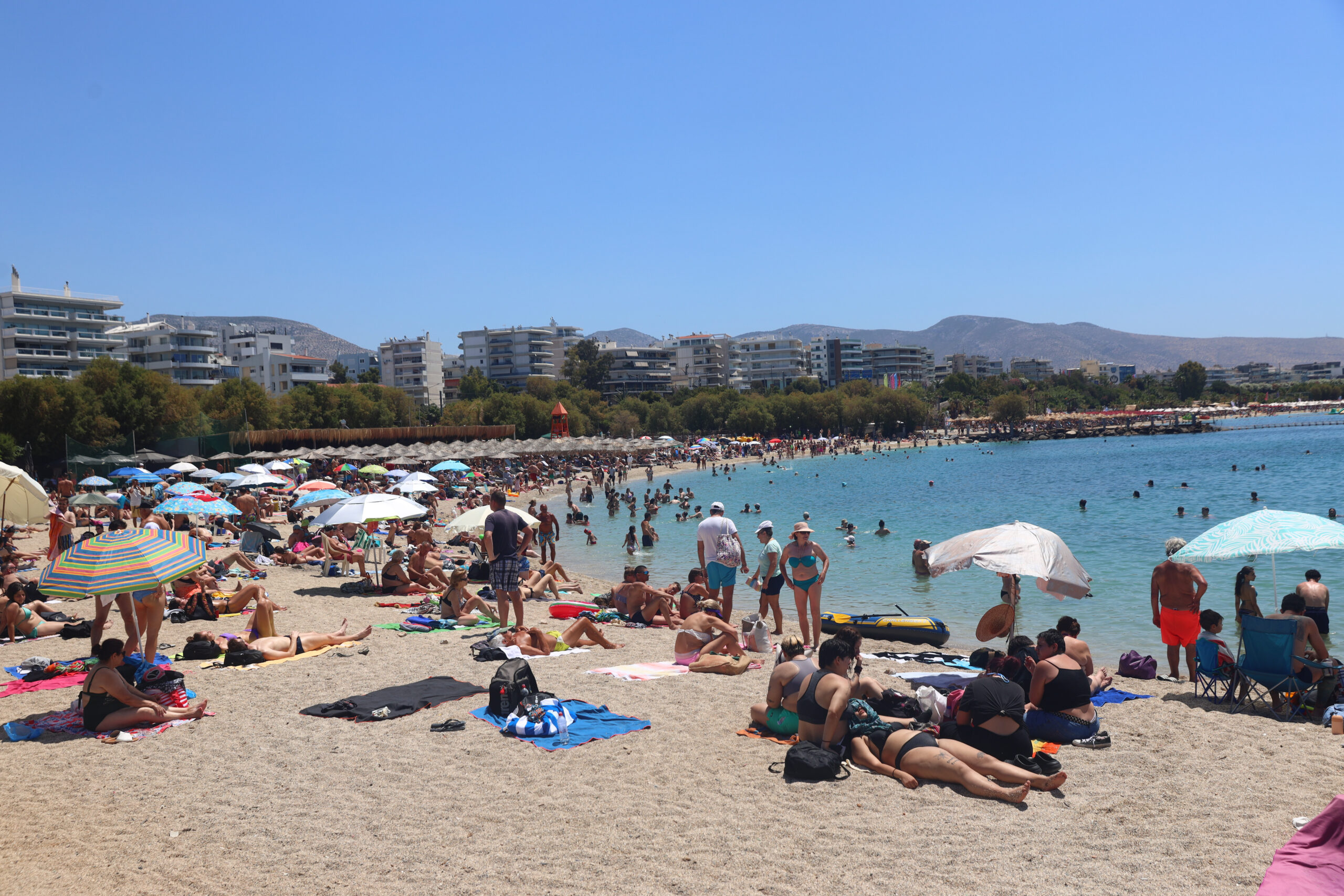 Καιρός: Διαδοχικά κύματα ζέστης μέχρι τις 15 Ιουνίου – Μέχρι τους 40 βαθμούς Κελσίου ο υδράργυρος