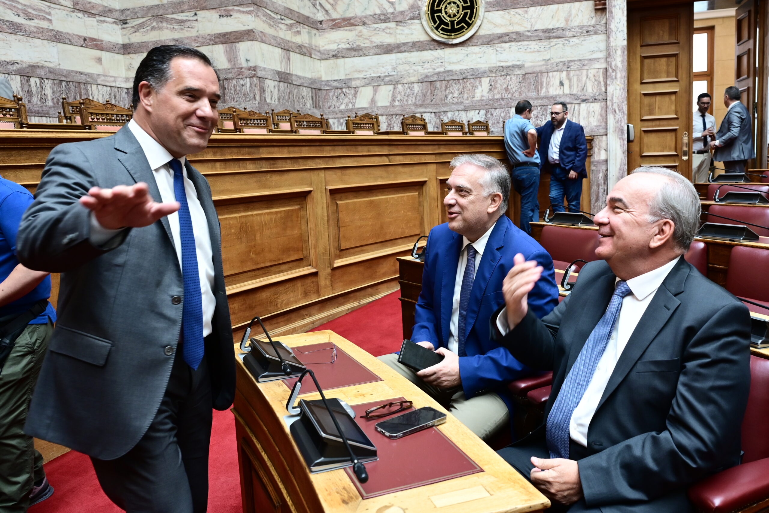 ΝΔ: Εντάσεις και παρεμβάσεις στη συνεδρίαση της ΚΟ
