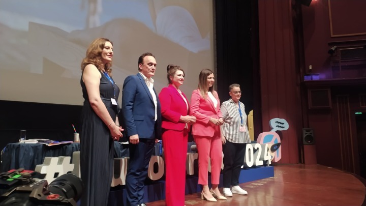 Επίτροπος Έλενα Ντάλι :Το συνέδριο του Europride 2024 στέλνει το μήνυμα, ότι «όσο γιορτάζεται η πρόοδος, ο αγώνας συνεχίζεται»