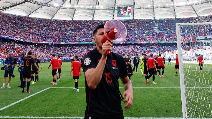 Euro 2024: Δύο αγωνιστικές στον Ντάκου για τα συνθήματα κατά της Β. Μακεδονίας
