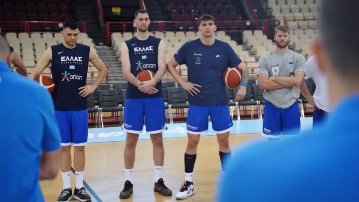 Μέσα Σλούκας, Παπανικολάου, Μήτογλου και Ουόκαπ, αποχώρησε ο Τριαντάφυλλος