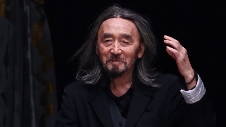 Ο Yohji Yamamoto σχεδίασε τις στολές της εθνικής ομάδας ποδοσφαίρου της Ιαπωνίας